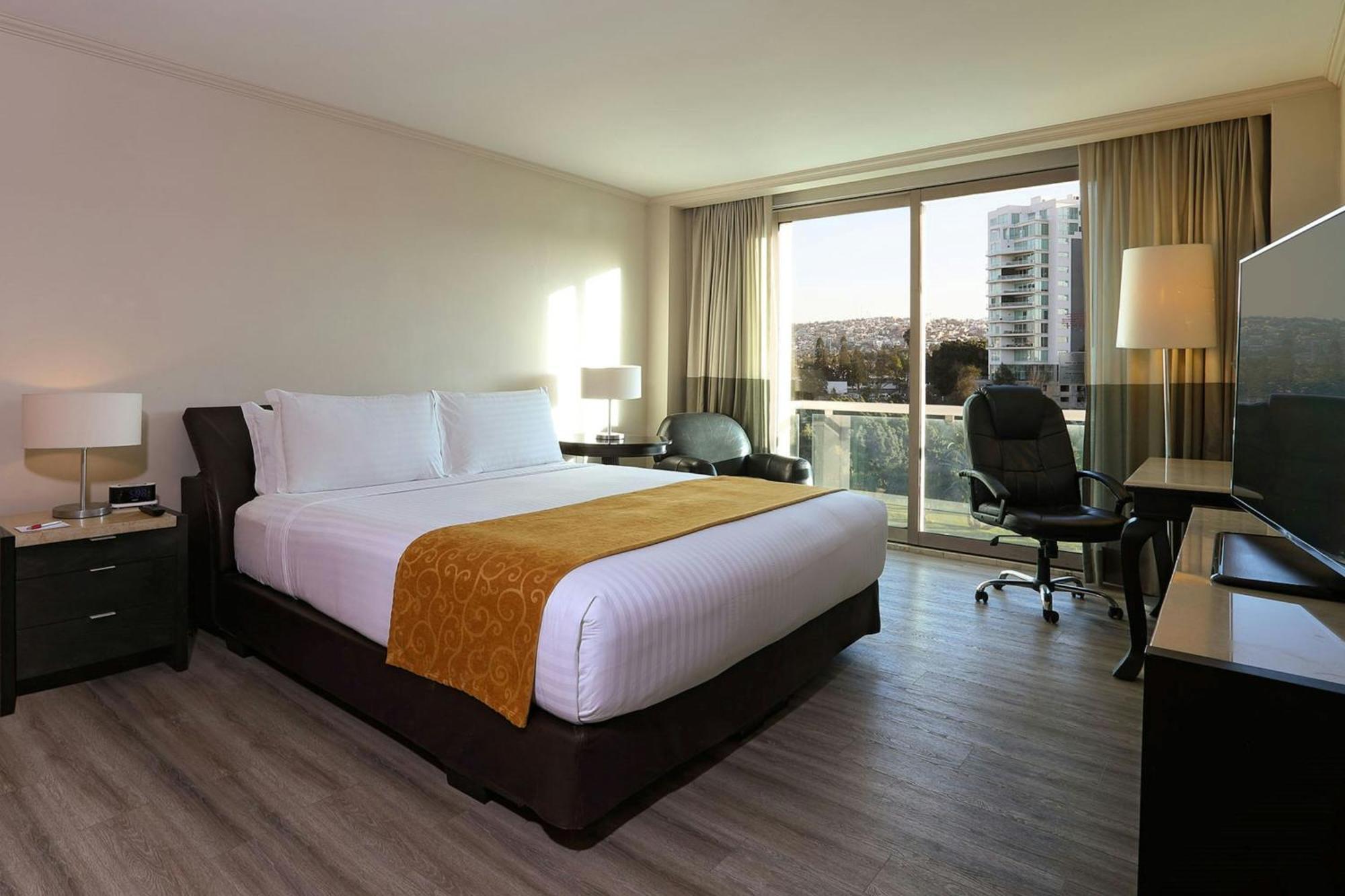 Marriott Tijuana Hotel Exterior photo